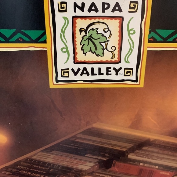 Napa Valley Cassettte Tape Crate hold 60 cassettes solid Pine wood vintage - Picture 3 of 12